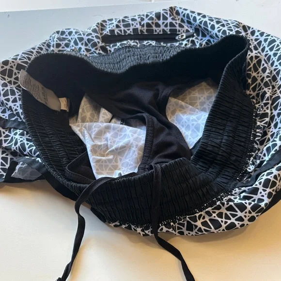 Champion Women's Geometric Black and White Athletic Shorts - Picture 4 of 6